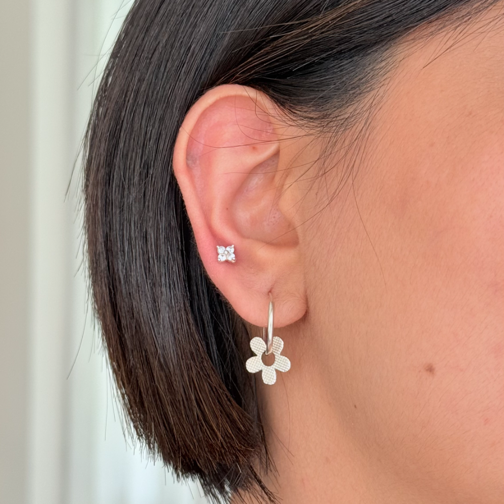 Glimmer Flatback Stud Pair