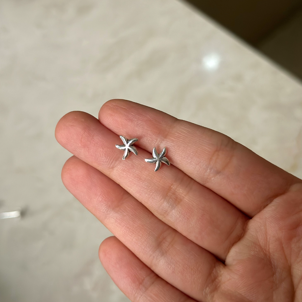 Starfish Stud Pair