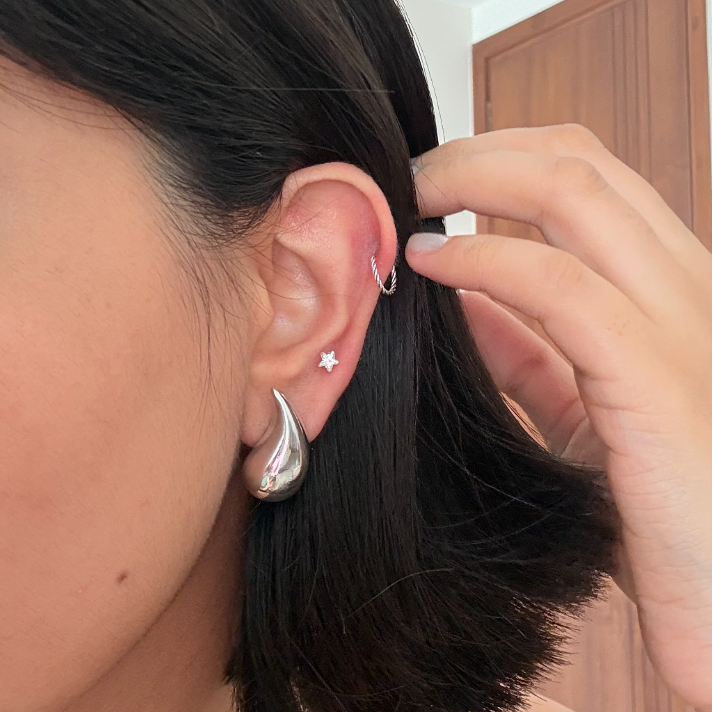 Eardrop Stud