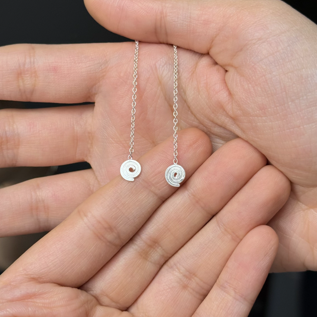 Squiggle Threader Pair