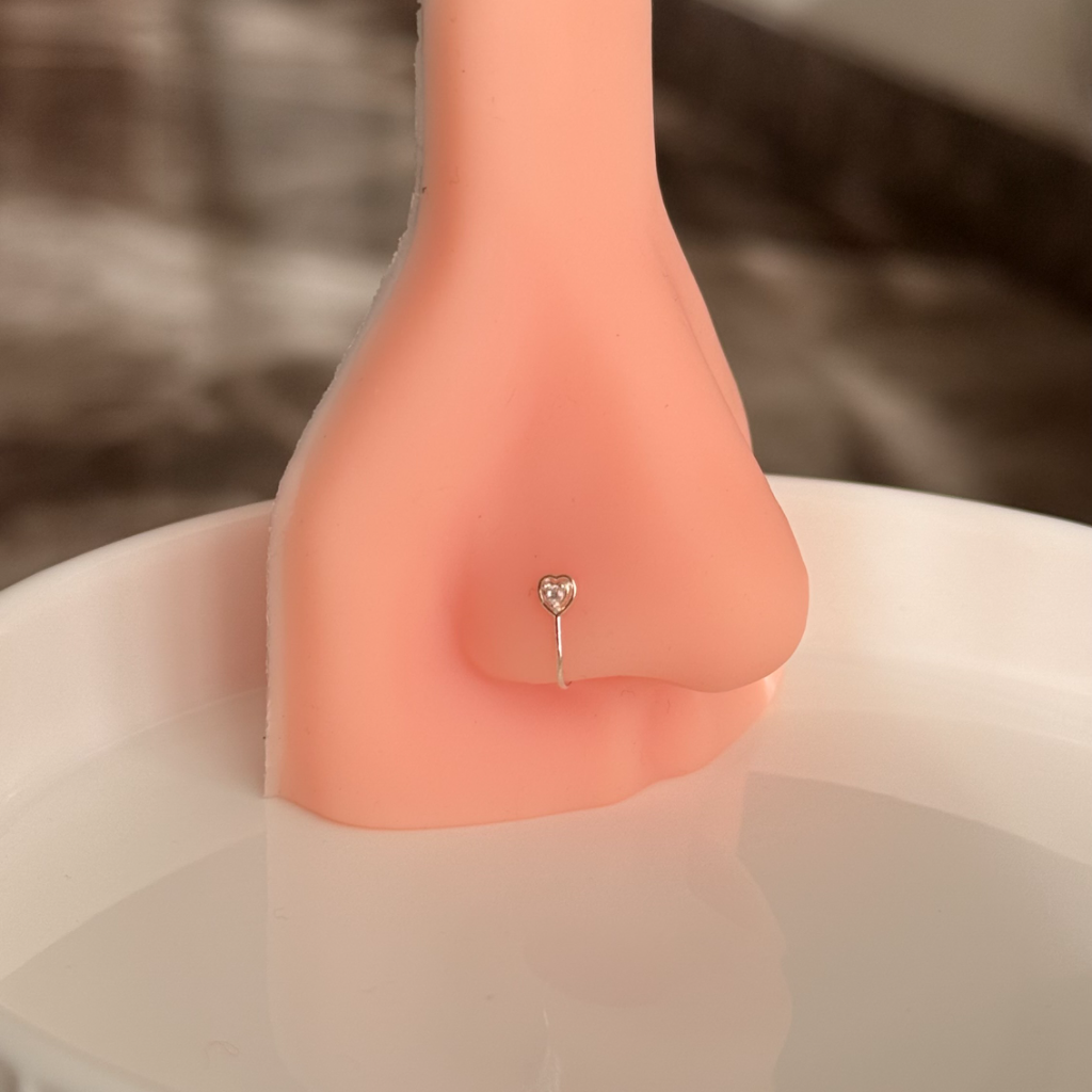 Dilruba Non Pierced Nosepin