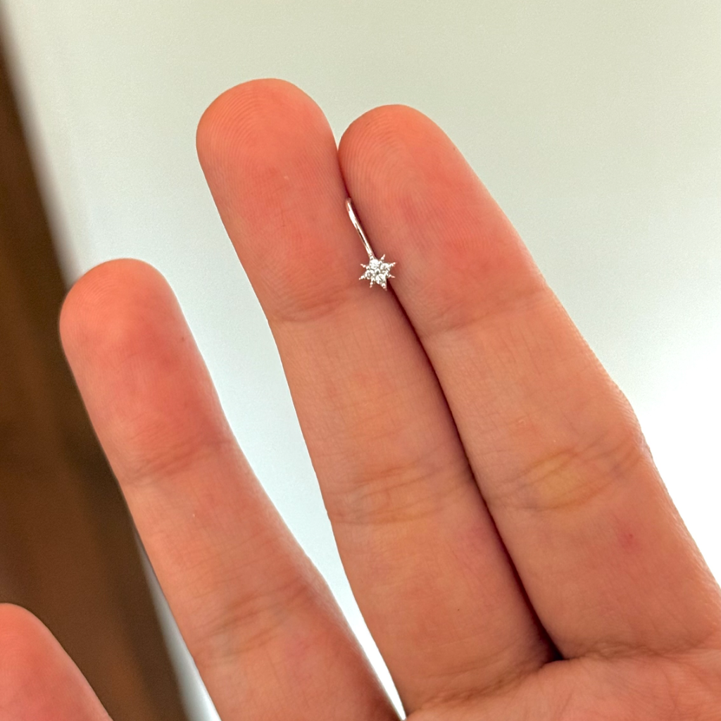 Snowflake Non Pierced Nosepin