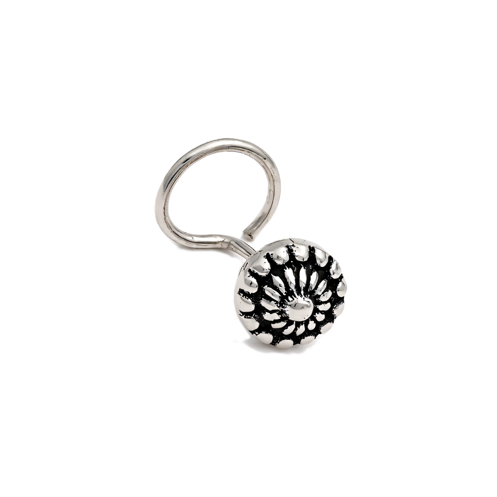 Zara Nose Pin – Oxidised