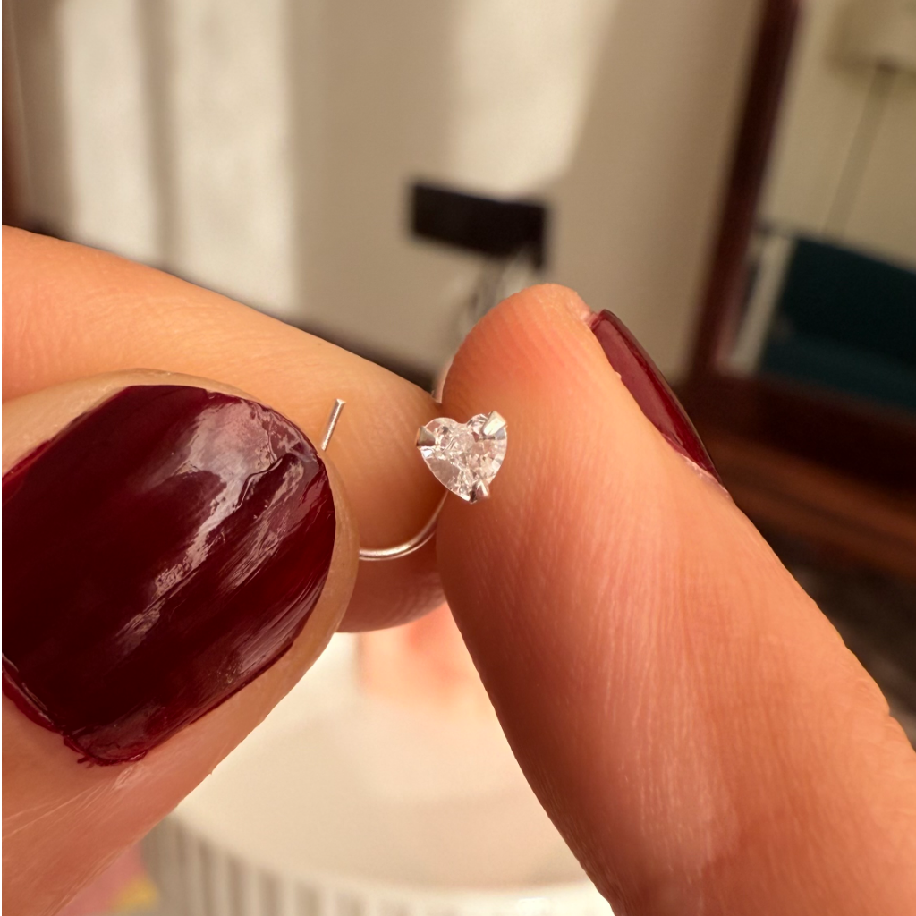 Sparkly Heart Nose Pin