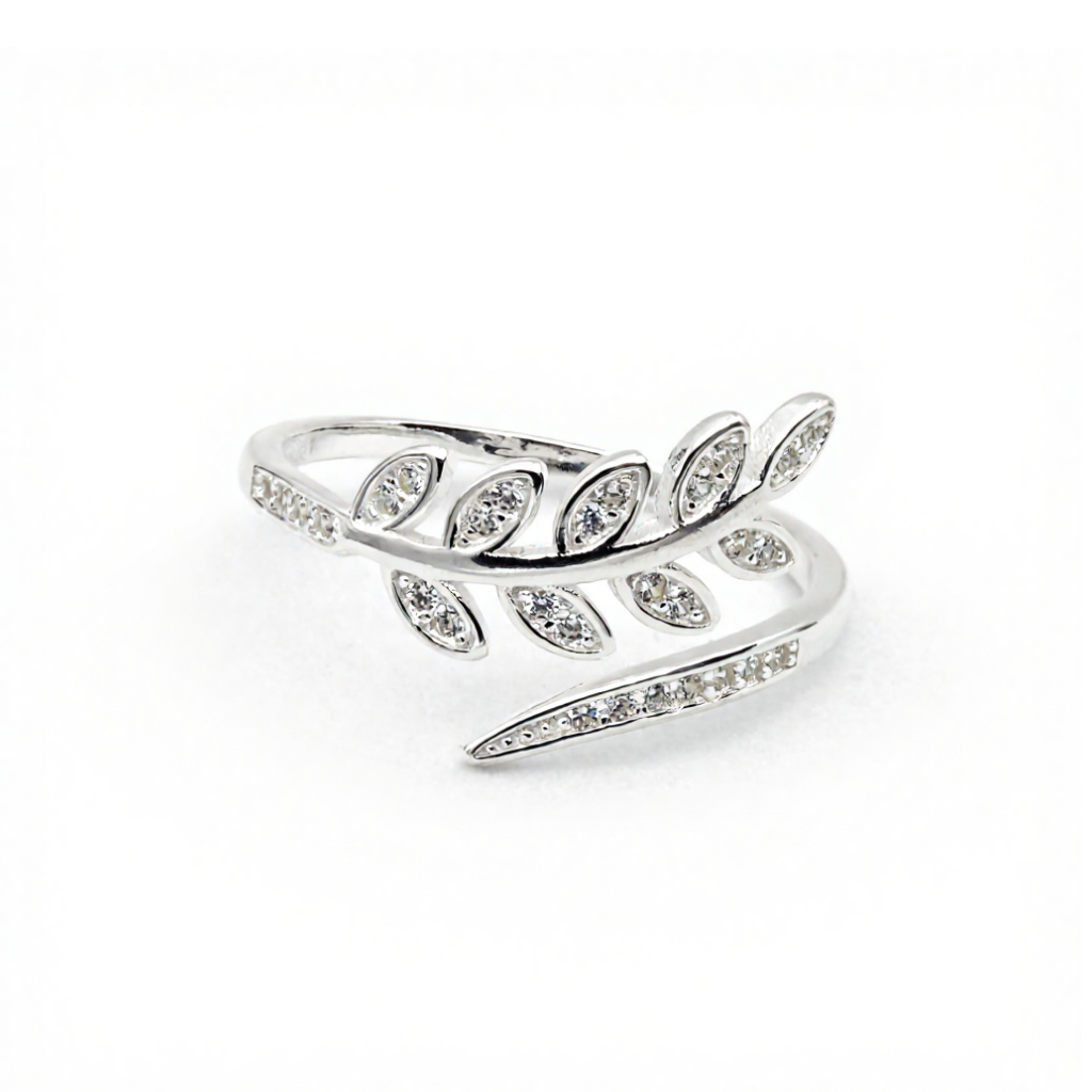 Belle Leaf Adjustable Ring