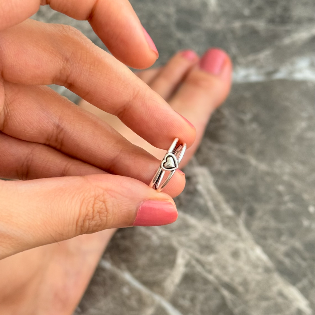 Ehsaas Toe Ring Pair