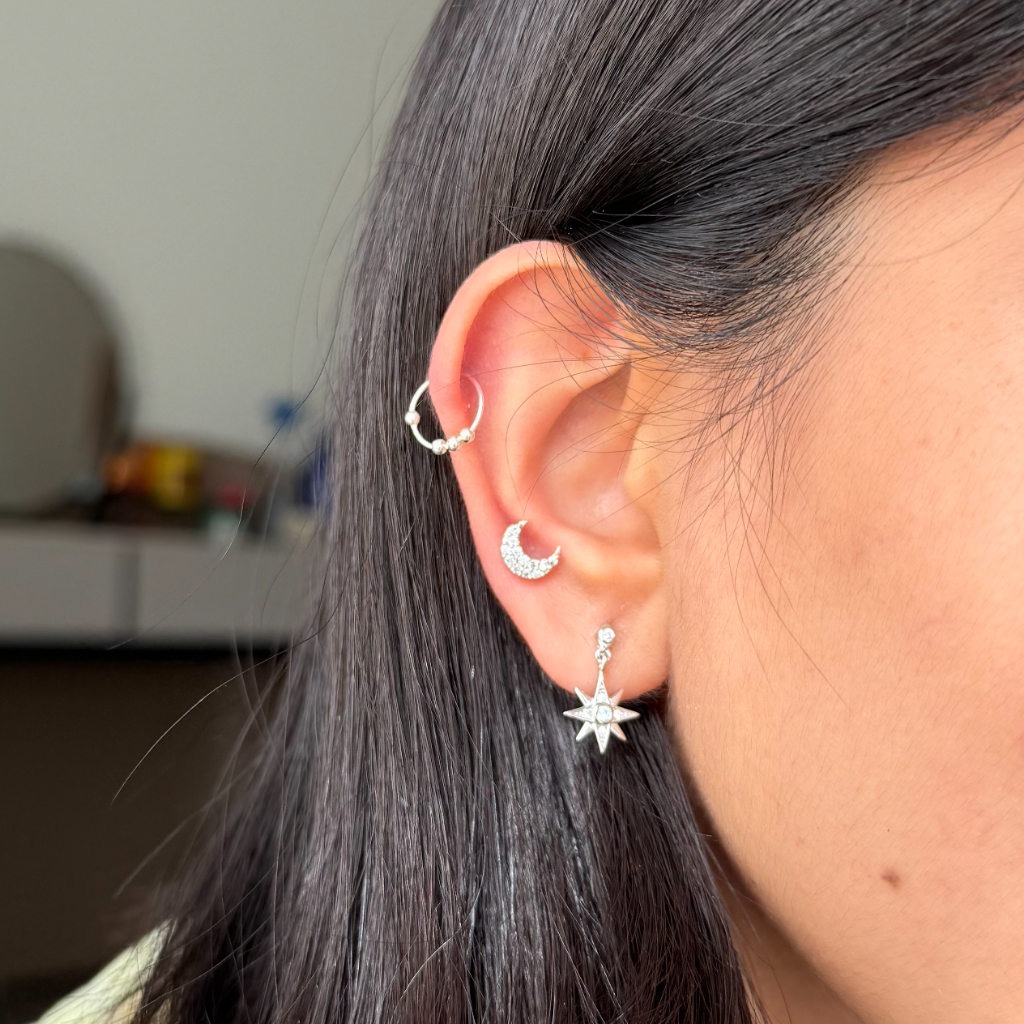 Maira Upperlobe Hoop Pair