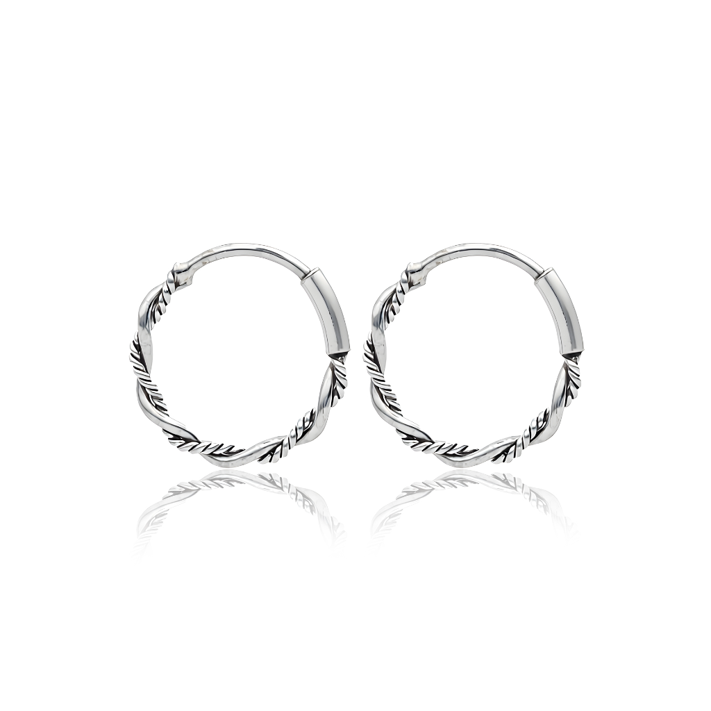 Nafisa Upperlobe Hoop Pair