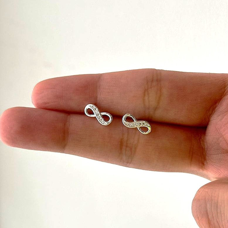 Infinity studs