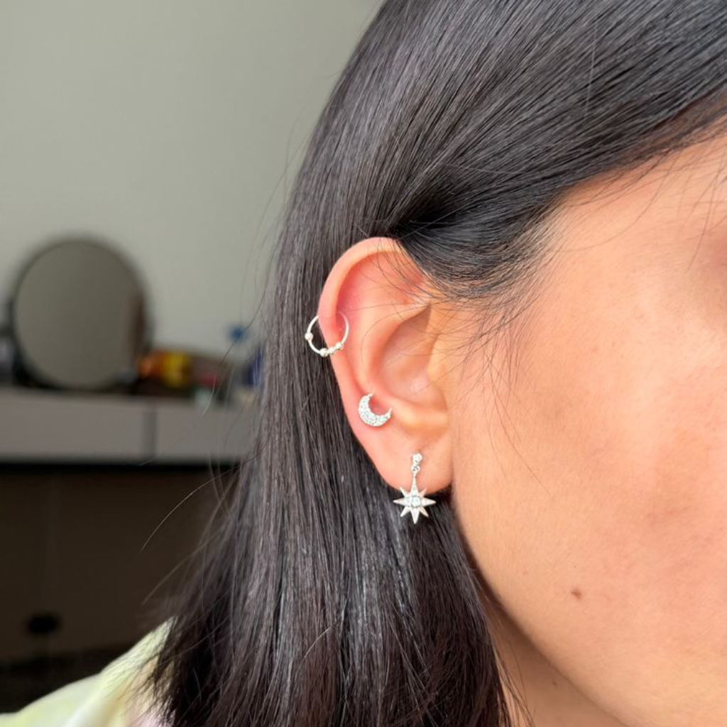 Moonshine Flatback Stud Pair